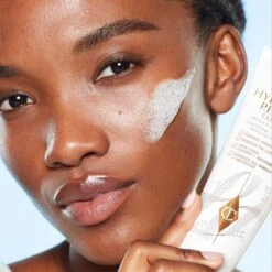 CHARLOTTE’S HYDRATION REVIVAL SKINCARE DISCOVERY SET TRAVEL SIZE SKINCARE KIT -Charlotte Tillbury Store 041 230015 MAGIC MARCH EM MAGIC MARCH MAE CLEANSER RM 2402 1