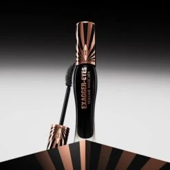 EXAGGER-EYES VOLUME MASCARA EXAGGER-BLACK 10ML -Charlotte Tillbury Store 043 24002 EXAGGEREYES SL HERO PLINTH BRUSH 1x1 2000x2000 RGB