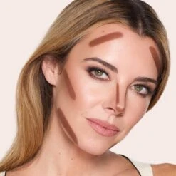 HOLLYWOOD CONTOUR WAND FAIR 15 HOLLYWOOD CONTOUR WAND FAIR -Charlotte Tillbury Store 250001 SUPERNUDES25 img vm CM Feb 03 MariestillHero fullfacechart 2000x2000