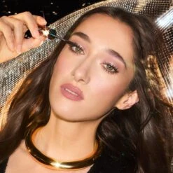 EXAGGER-EYES SMOKEY EYE KIT EYE KIT 13 EXAGGER-EYES SMOKEY EYE KIT EYE KIT -Charlotte Tillbury Store 251000 Holiday 25 hm LH 45820 Bella Exagger Eyes R2 1000 x 1000