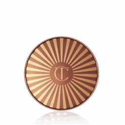 BEAUTIFUL SKIN SUN-KISSED GLOW BRONZER 2 MEDIUM 14 BEAUTIFUL SKIN SUN-KISSED GLOW BRONZER 2 MEDIUM -Charlotte Tillbury Store Beautiful Skin Bronzer Closed Packshot