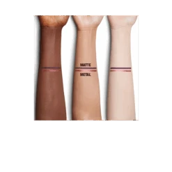 EYE COLOUR MAGIC LINER DUO MESMERISING MAROON 11 EYE COLOUR MAGIC LINER DUO MESMERISING MAROON -Charlotte Tillbury Store ECM Maroon Liner Arm Swatch Packshot
