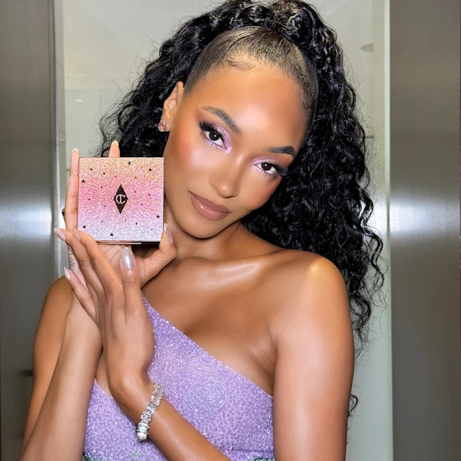 THE BEAUTYVERSE PALETTE LIMITED EDITION EYESHADOW PALETTE 4 THE BEAUTYVERSE PALETTE LIMITED EDITION EYESHADOW PALETTE - Image 2