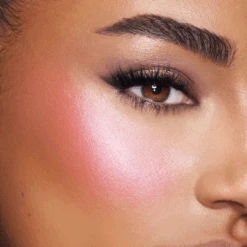 HOLLYWOOD BLUSH & GLOW GLIDE PALETTE LIGHT TO MEDIUM -Charlotte Tillbury Store HOLLYWOOD BLUSH GLOW GLIDE FAIR TO MED MODEL 02