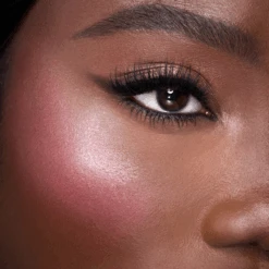 HOLLYWOOD BLUSH & GLOW GLIDE PALETTE LIGHT TO MEDIUM -Charlotte Tillbury Store HOLLYWOOD BLUSH GLOW GLIDE FAIR TO MED MODEL 03