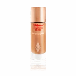 HOLLYWOOD FLAWLESS FILTER 6.5 DEEP -Charlotte Tillbury Store HOLLYWOOD FLAWLESS FILTER PACKSHOT CLOSED 6 DARK TAN