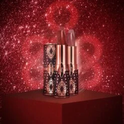 NEW YEAR LIPSTICK K.I.S.S.I.N.G.- KISS OF MYSTERY -Charlotte Tillbury Store Lunar New Year img sl CD 0924 Trio Packshot Plinth 1000X1000 1