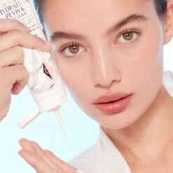 Charlotte Tillbury Store -Charlotte Tillbury Store ME 228 CT MAGICMARCH CLAUDIA 03 289 1 1