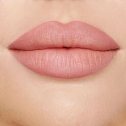 PILLOW TALK LIPSTICK PILLOW TALK ORIGINAL -Charlotte Tillbury Store MOLLY PT ICONIC LIP CLOSEUP 1945