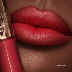 AIRBRUSH FLAWLESS LIPS KIT LIP KIT -Charlotte Tillbury Store RUBY CLOSEUP LABEL