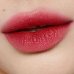 AIRBRUSH FLAWLESS LIP BLUR RUBY BLUR -Charlotte Tillbury Store RUBY Fair Blurred Edge 2 1