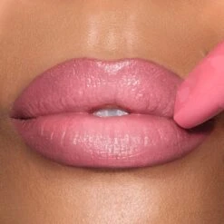 PILLOW TALK LOVE EFFECT LIPSTICK K.I.S.S.I.N.G - KISS TALK -Charlotte Tillbury Store pillowtalk25 cul RJ 1224 Miriam Kiss Talk 1